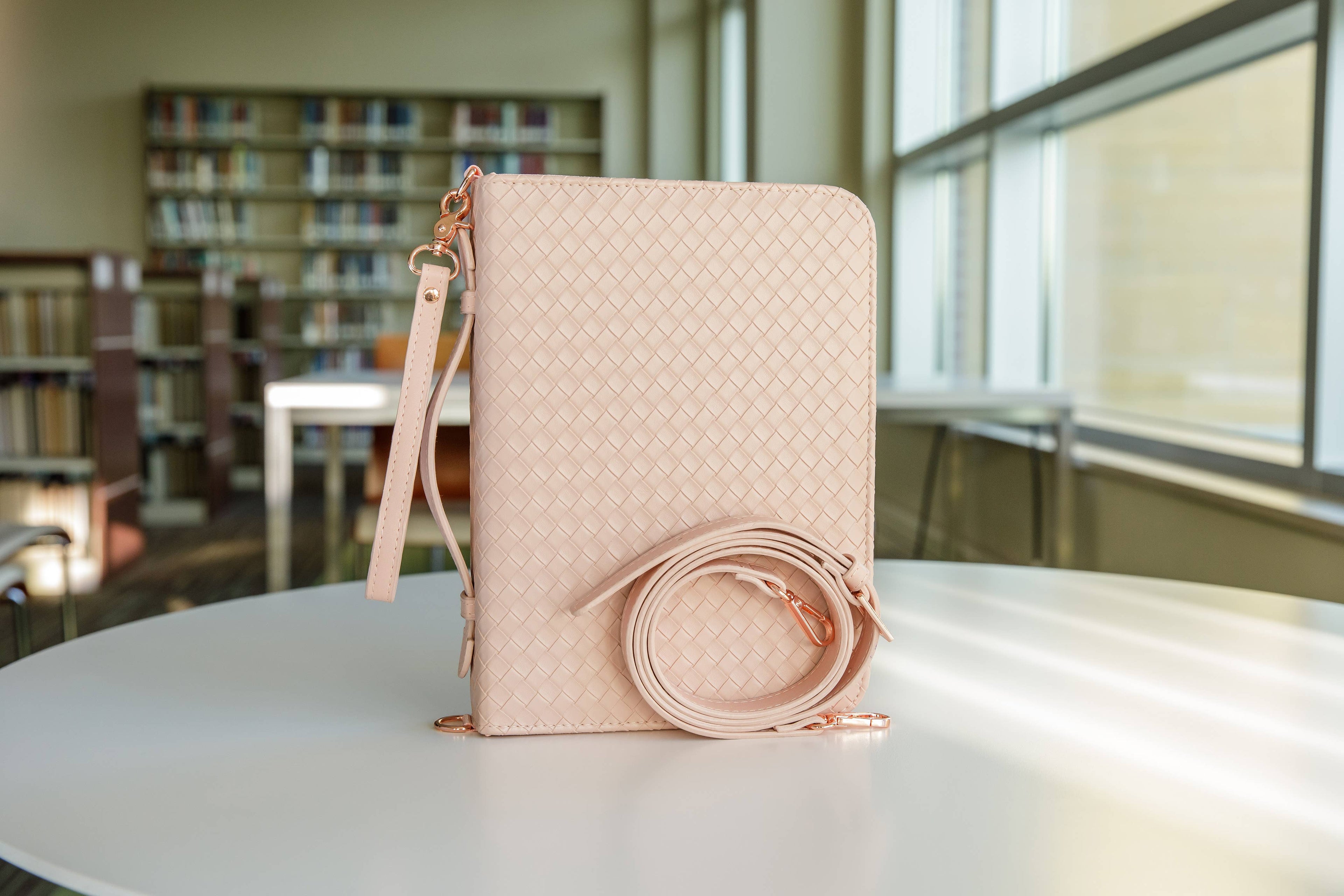 Weave Bible Case- BLUSH